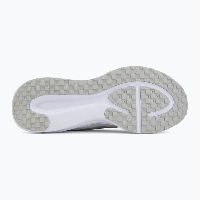 Pánské běžecké boty Nike Revolution 8 summit white/white/metallic silver 4