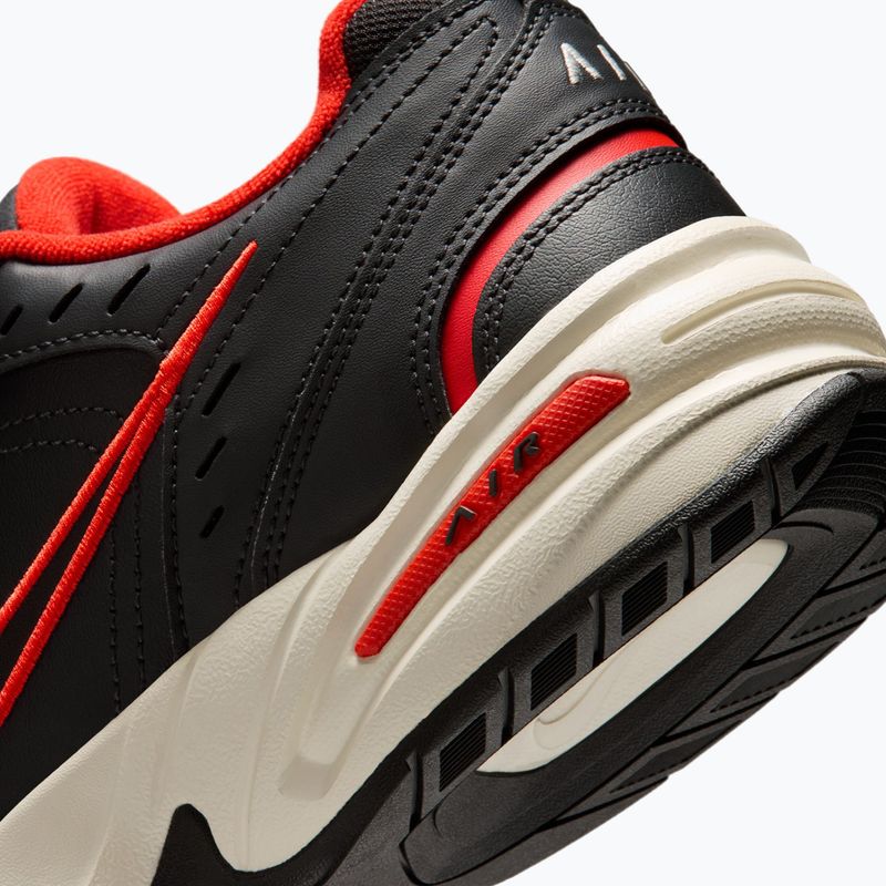 Pánské tréningové boty Nike Air Monarch IV dark smoke grey/picante red/black 4