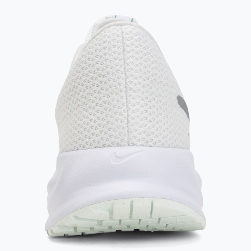 Dámské běžecké boty Nike Run Defy summit white/white/metallic silver 6