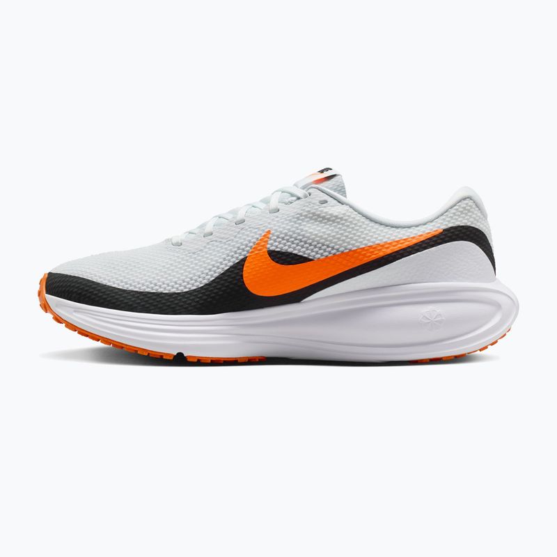 Pánské běžecké boty Nike Revolution 8 off white/white/black/total orange 2