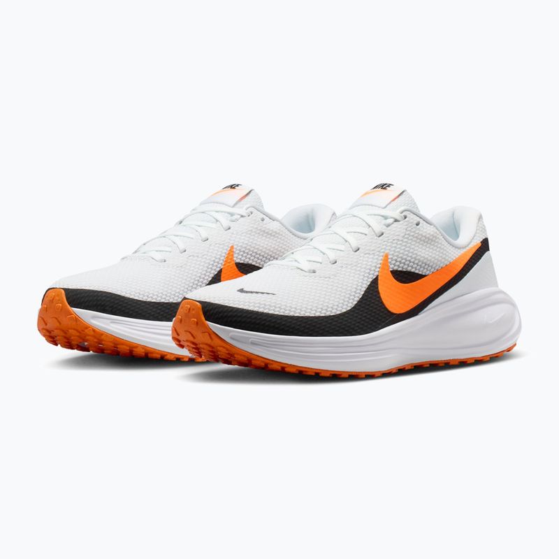 Pánské běžecké boty Nike Revolution 8 off white/white/black/total orange 3