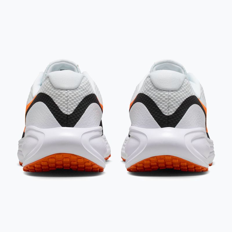 Pánská běžecká obuv Nike Revolution 8 off white/white/black/total orange 4