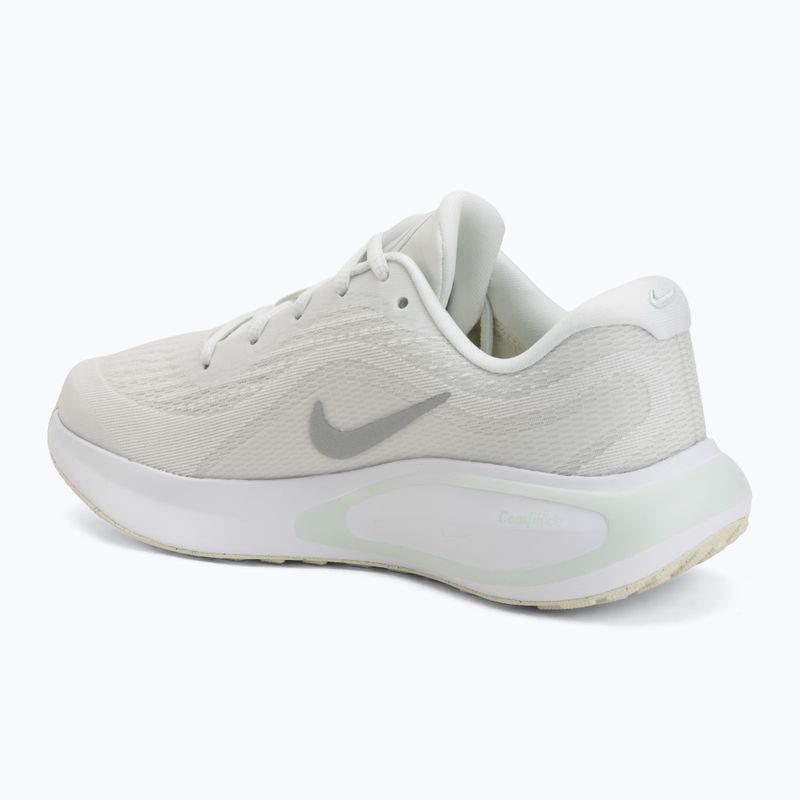 Dámské běžecké boty Nike Journey Run summit white/metallic silver 3