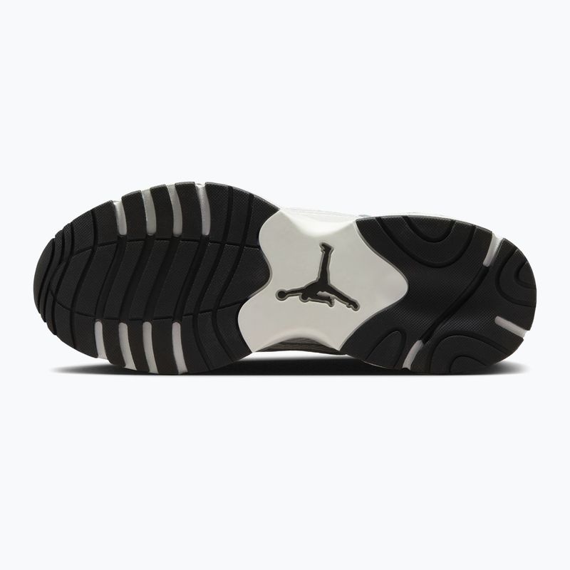 Dámská obuv Jordan Trunner Flow summit white/metallic silver/black 2