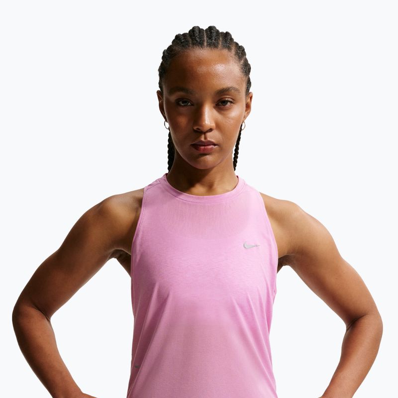 Dámské běžecké tričko Nike Swift Breathe Dri-Fit light magenta/photon dust 4