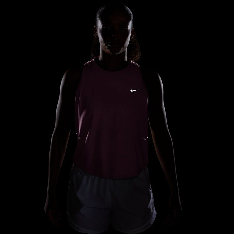 Dámské běžecké tričko Nike Swift Breathe Dri-Fit light magenta/photon dust 7