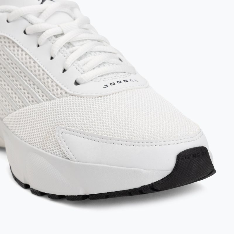 Dámská obuv Jordan Trunner Flow summit white/metallic silver/black 7
