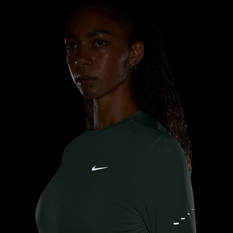 Dámské běžecké tričko Longsleeve Nike Swift Dri-FIT UV steam 7