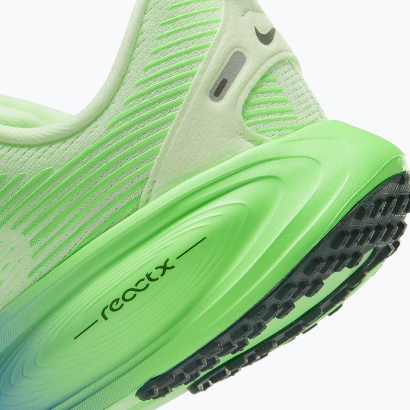 Dětské běžecké boty Nike Vomero 18 volt tint/black spruce 4