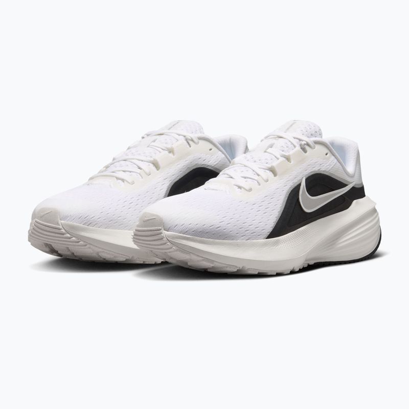 Dámské běžecké boty Nike Downshifter 14 white/summit white/metallic silver 3