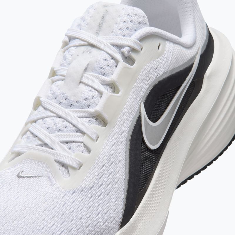 Dámské běžecké boty Nike Downshifter 14 white/summit white/metallic silver 7