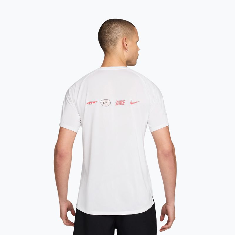 Pánské běžecké tričko Nike Stride white 2