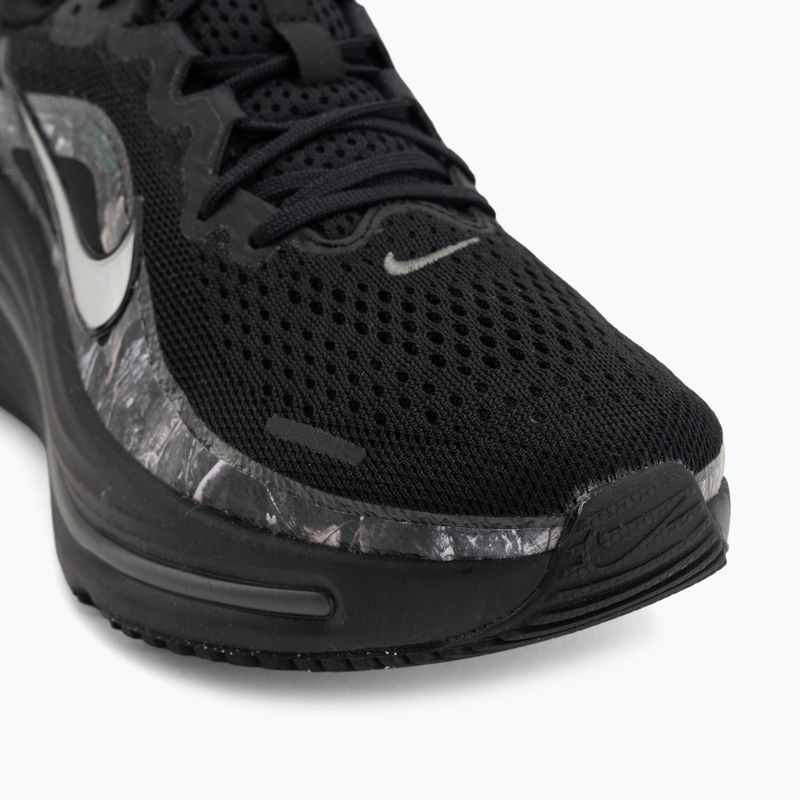 Pánské běžecké boty Nike Winflo 12 black/iron grey/metallic silver 7