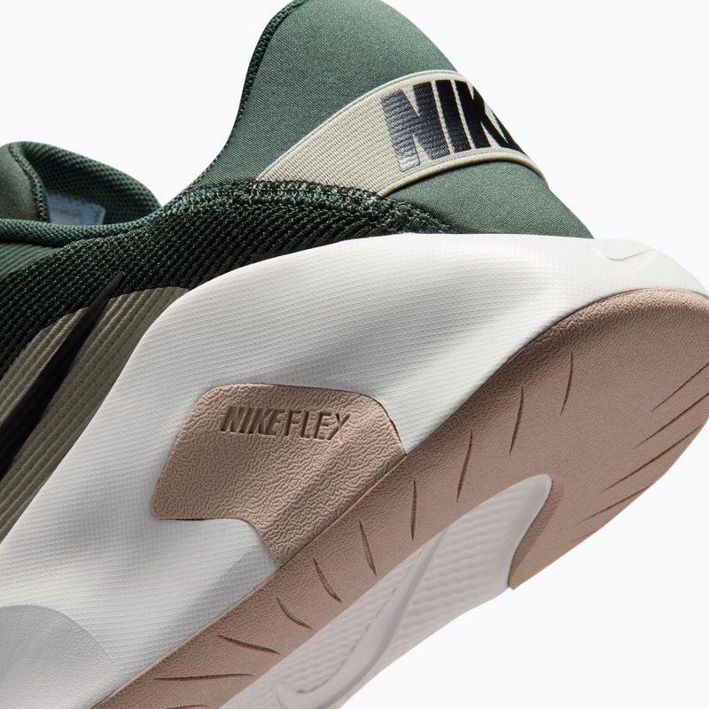 Pánské tréningové boty Nike Flex Train camo green/summit white/cream Ii/black 6