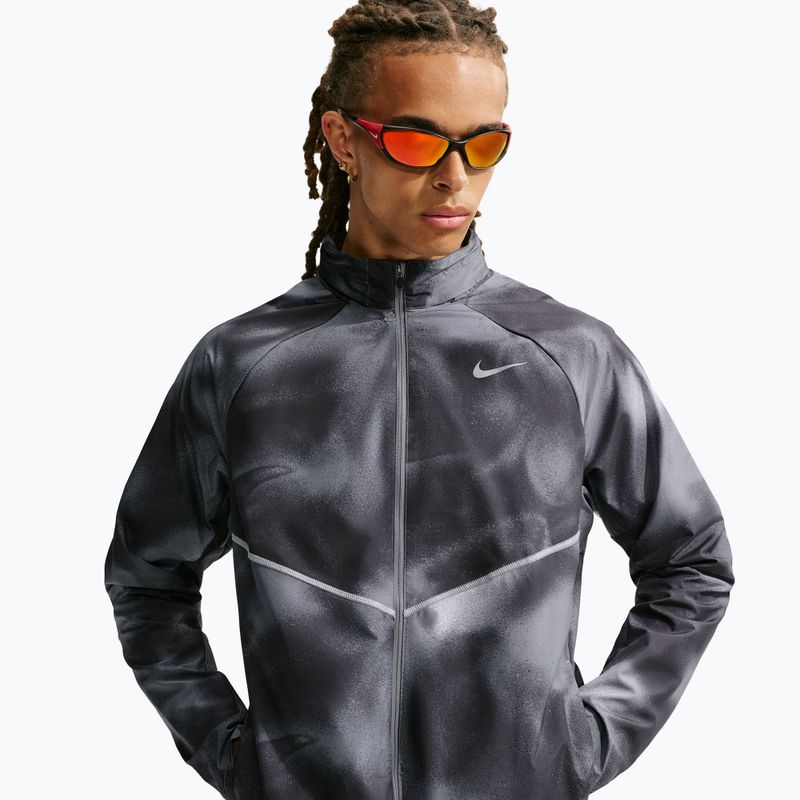 Pánská běžecká bunda Nike Miler black/smoke grey 4