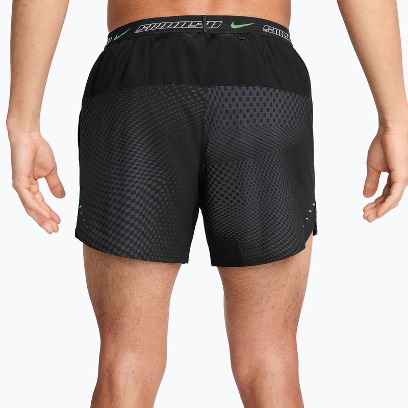 Pánské běžecké šortky Nike Stride black 2