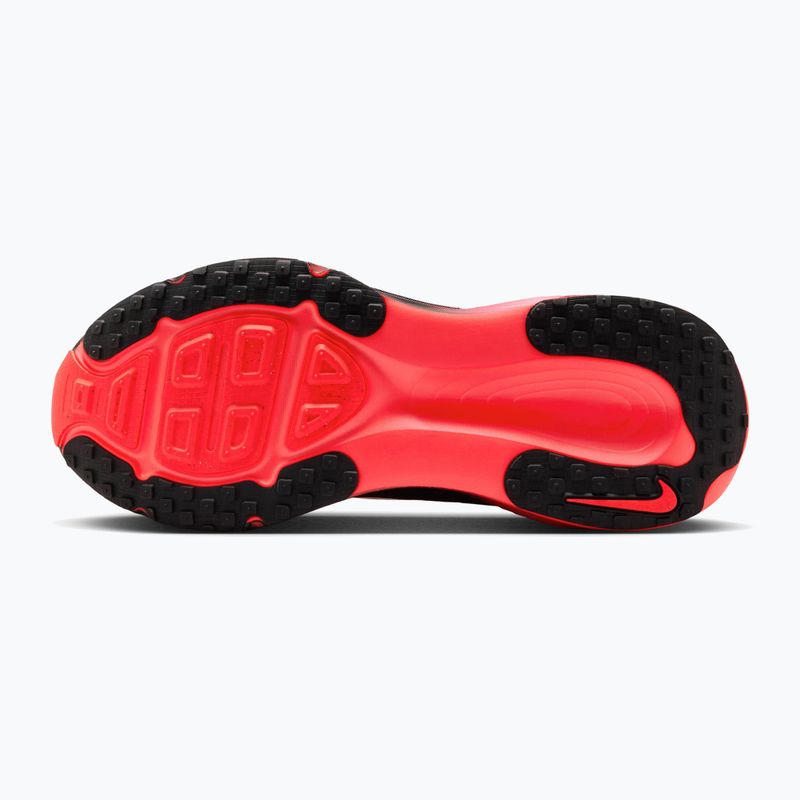 Pánské běžecké boty Nike Vomero 18 black/university red/bright crimson 4