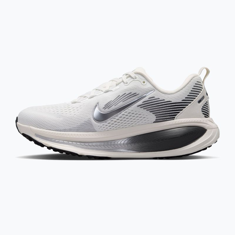 Dámské běžecké boty Nike Vomero 18 summit white/sail/metallic silver 2