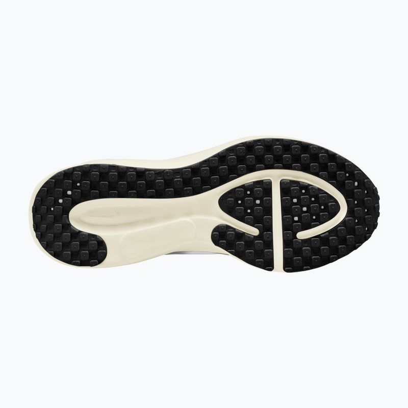 Dámské běžecké boty Nike Revolution 8 EasyOn white/sail/black/metallic silver 3