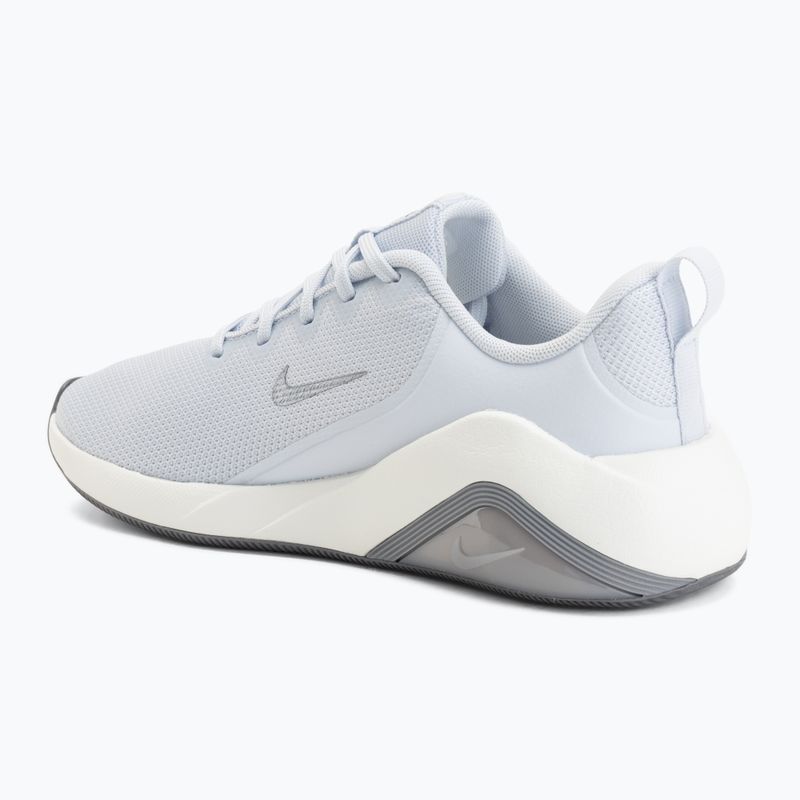 Dámské tréninkové boty Nike Bella 7 football grey/sail/metallic cool grey 3