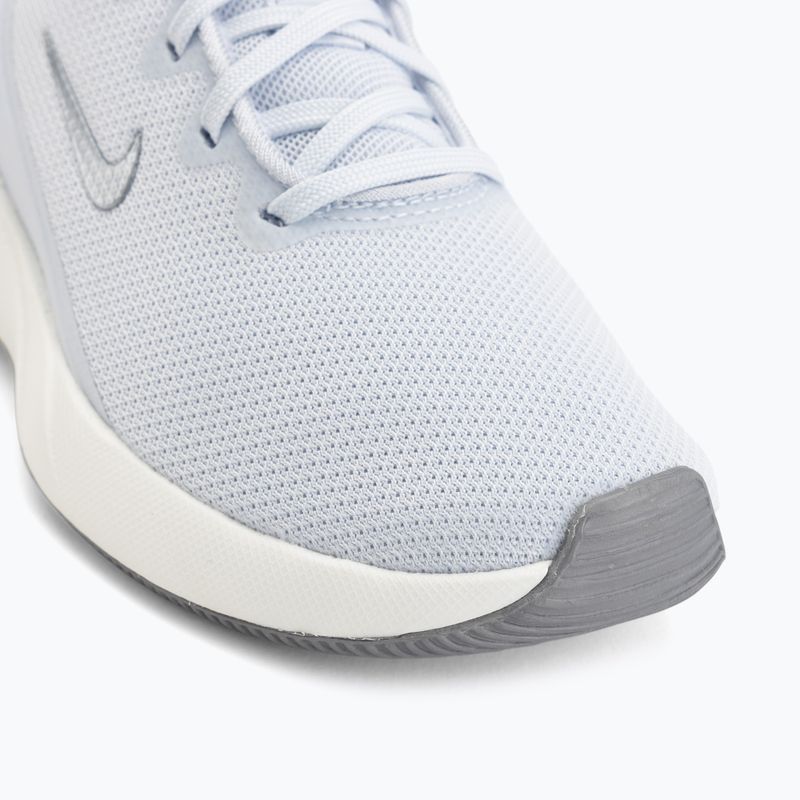 Dámské tréninkové boty Nike Bella 7 football grey/sail/metallic cool grey 7