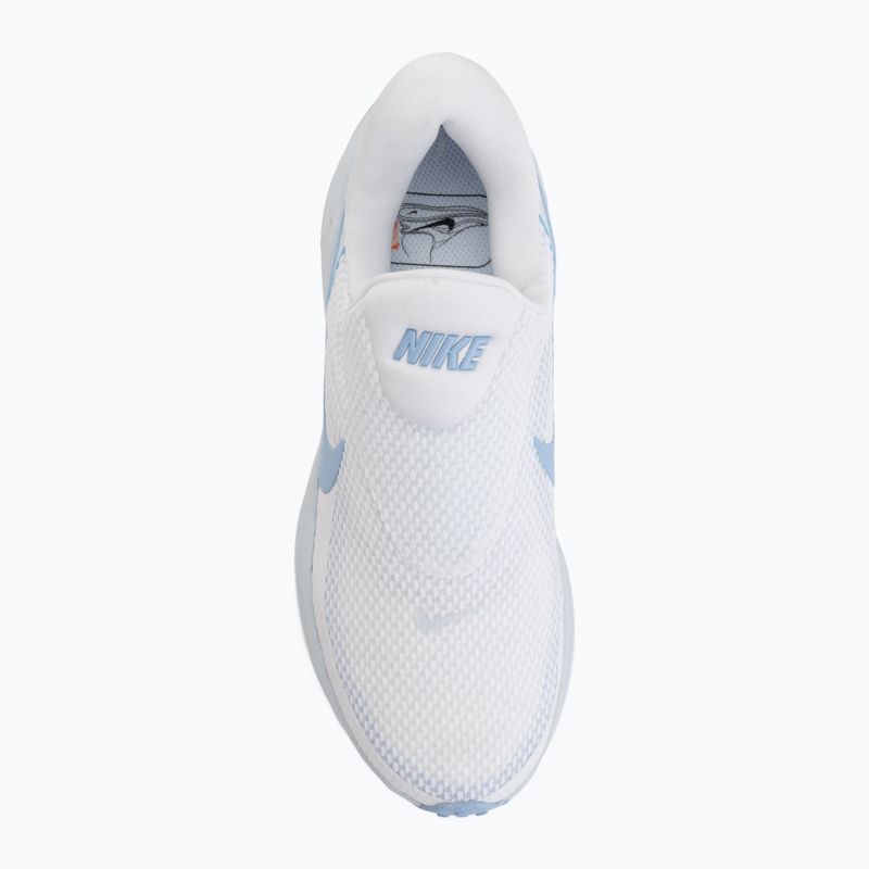 Dámské běžecké boty Nike Revolution 8 EasyOn white/football grey/aluminum 5