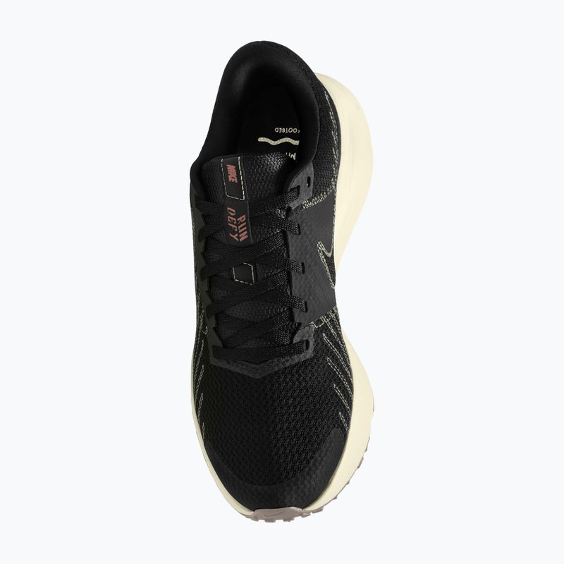 Dámské běžecké boty Nike Run Defy black/sail/phantom/metallic rose gold 4