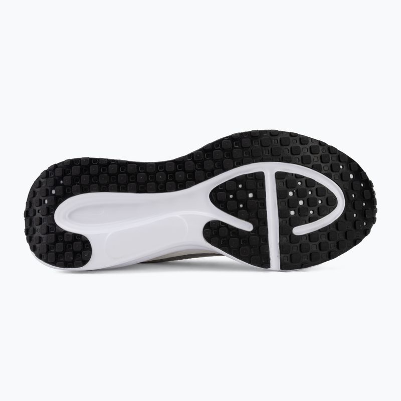 Dámské běžecké boty Nike Revolution 8 sail/white/black/metallic silver 4