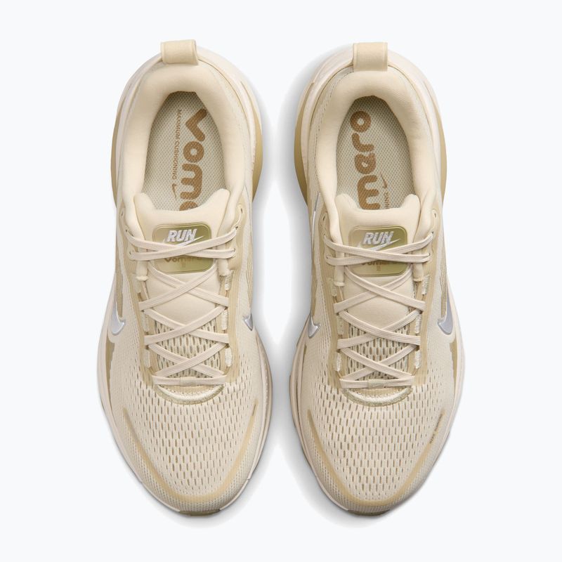 Pánské běžecké boty Nike Vomero 18 light khaki/desert khaki/metallic silver 3