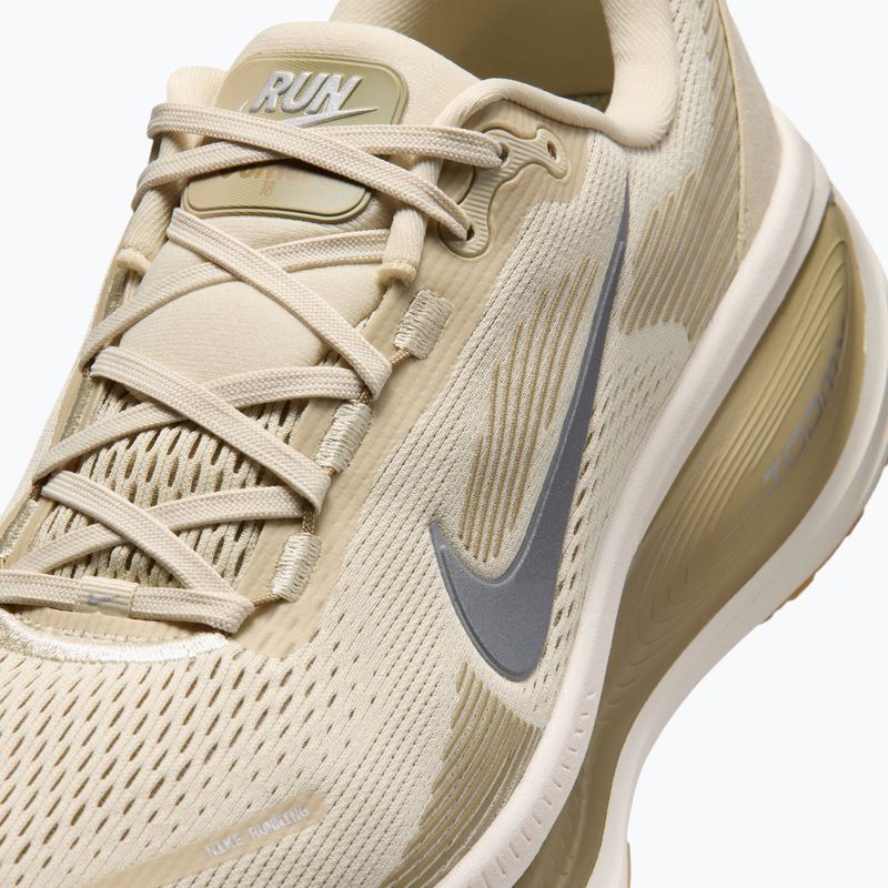 Pánské běžecké boty Nike Vomero 18 light khaki/desert khaki/metallic silver 5