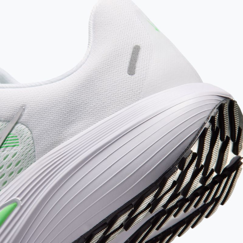 Dámské běžecké boty Nike Quest 7 white/illusion green/metallic silver 8