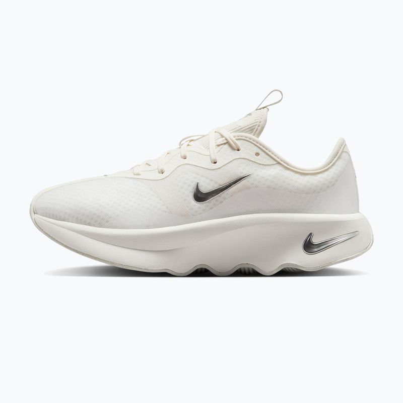 Dámské boty Nike Motiva 2 summit white/phantom/metallic silver 2