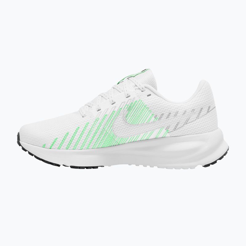 Dámské běžecké boty Nike Run Defy white/cucumber calm/black/illusion green 2