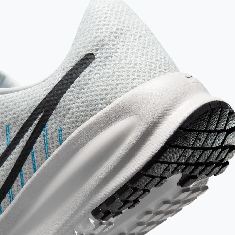 Pánské běžecké boty Nike Run Defy Off White/Vast Grey/Black/Anthracite 5