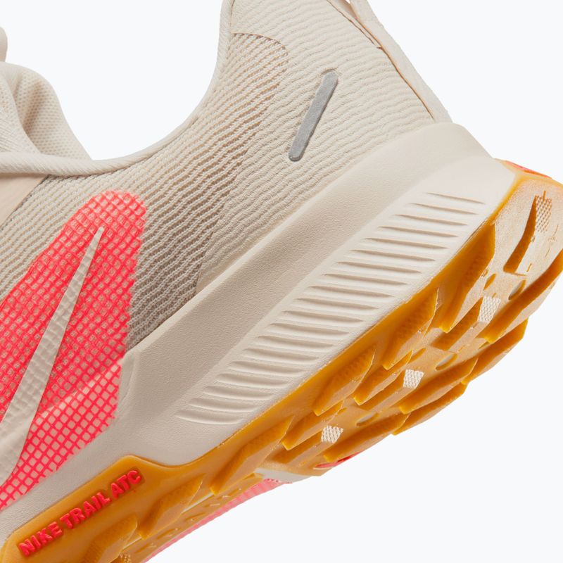 Pánské běžecké boty Nike Juniper Trail 3 light orewood brn/light crimson/light orewood brn 6