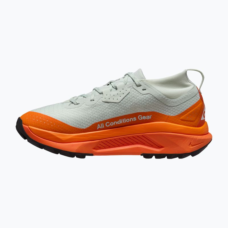 Dámské běžecké boty Nike ACG Zegama GORE-TEX light silver/safety orange/summit white 2