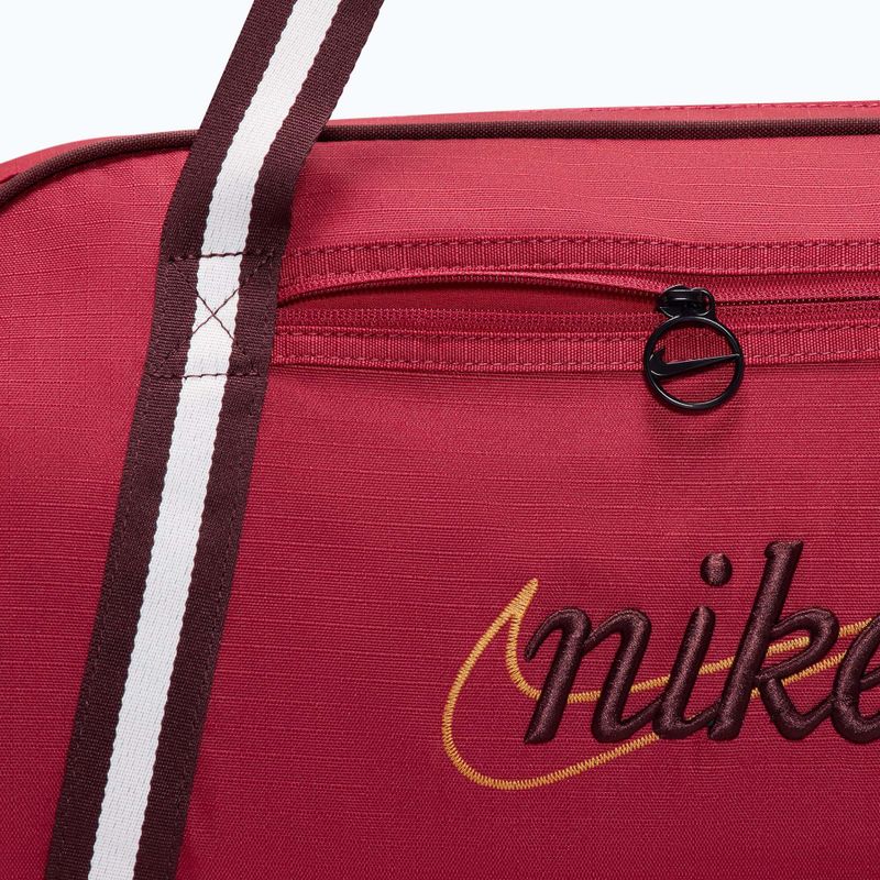 Dámská tréninková taška Nike Gym Club Retro 24 l tough red/mystic dates/mystic dates 6