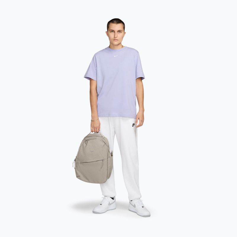 Městský batoh Nike Aura 24 l cream ii/cream ii/metallic silver brl 8
