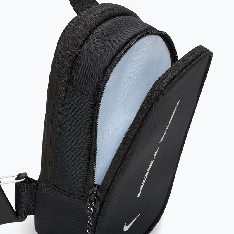 Taška Nike Tech Commute 1 l black/black/reflect silver 5