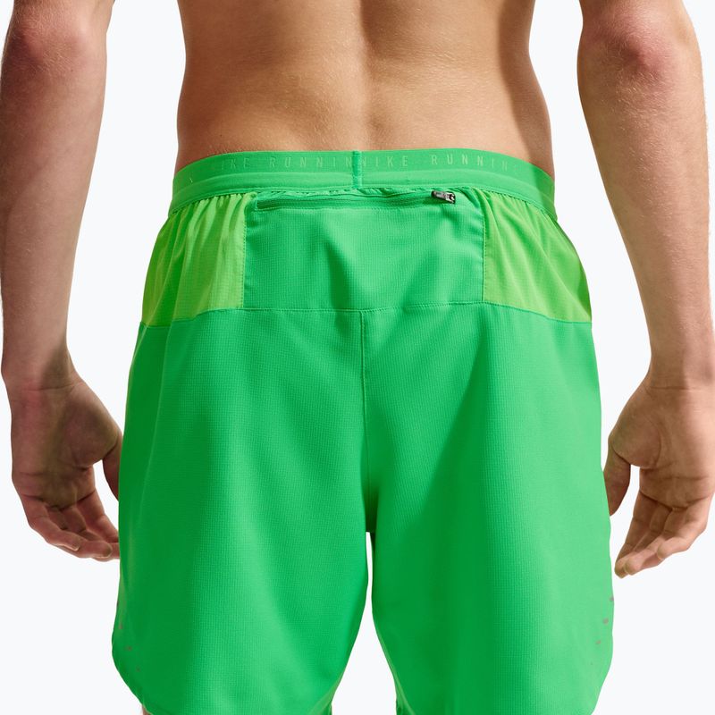 Pánské běžecké šortky Nike Stride Dri-Fit Brief-Lined 7" green spark 4