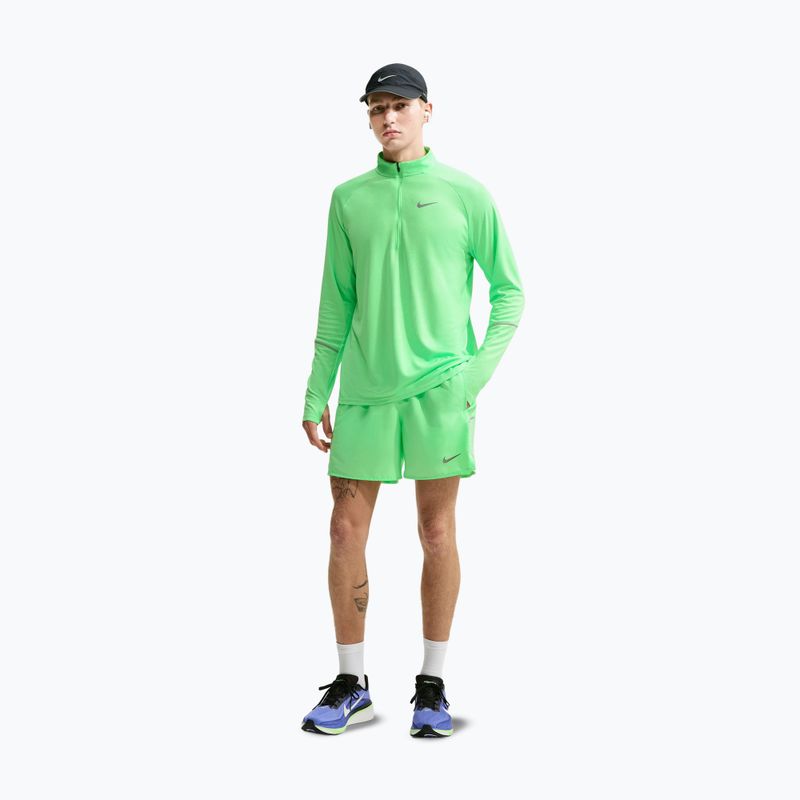 Pánské běžecké šortky Nike Miler illusion green 2