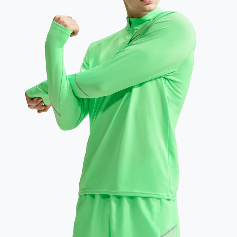 Pánské běžecké šortky Nike Miler illusion green 4