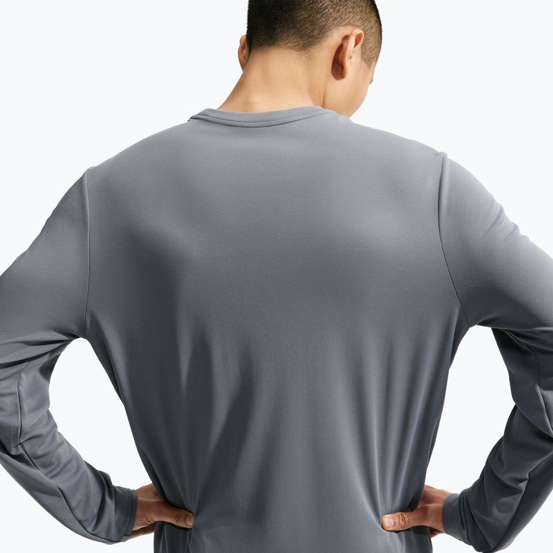 Pánské běžecké tričko Longsleeve Nike Miler Dri-Fit UV smoke grey 4