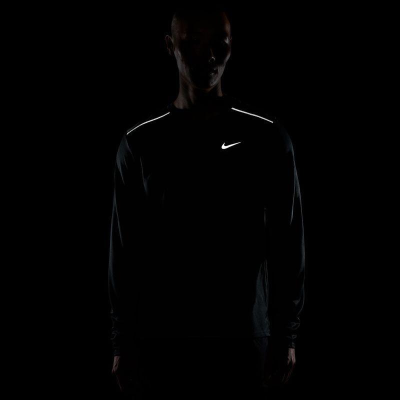 Pánské běžecké tričko Longsleeve Nike Miler Dri-Fit UV smoke grey 6