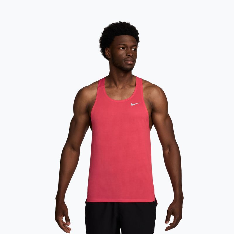 Pánské běžecké tričko Nike Fast Dri-Fit fusion red