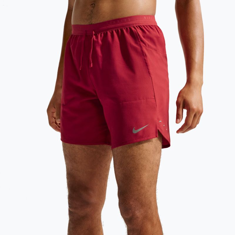 Pánské běžecké šortky Nike Stride Dri-Fit Brief-Lined 7" tough red 4