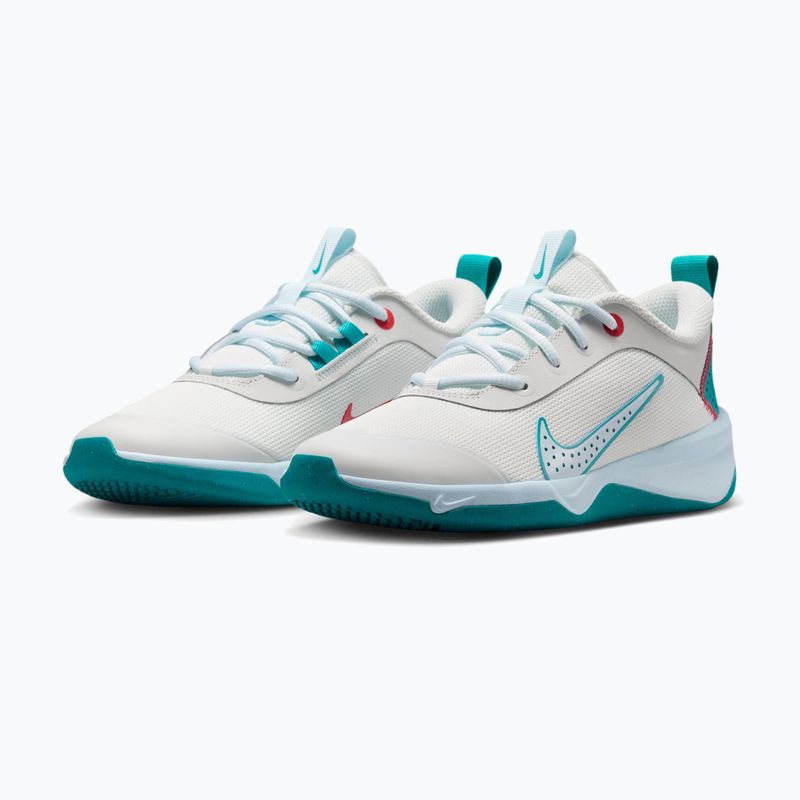 Boty Nike Omni Multi-Court off white/energy/glacier blue 11