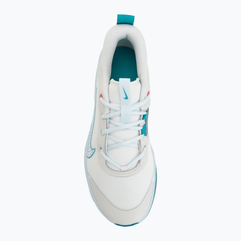 Boty Nike Omni Multi-Court off white/energy/glacier blue 5