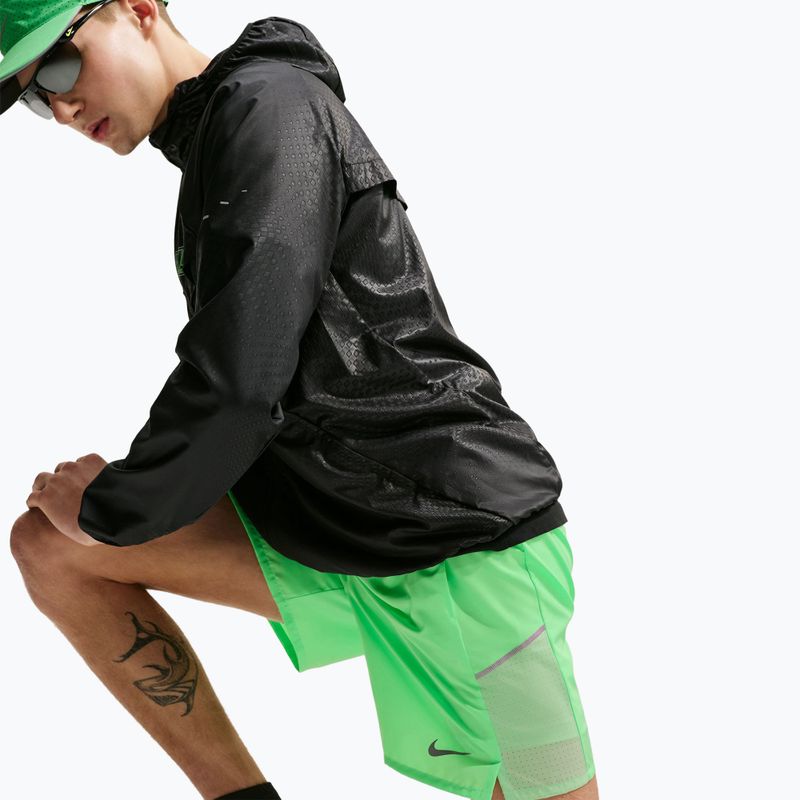 Pánské běžecké šortky Nike Miler illusion green 4