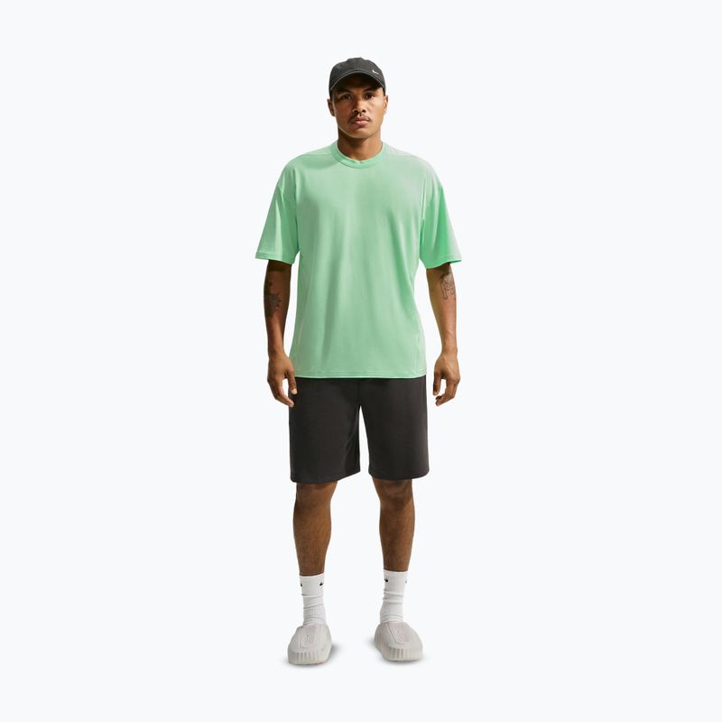 Pánské tréninkové tričko Nike 24.7 ImpossiblySoft Light cucumber calm/sail/illusion green 8